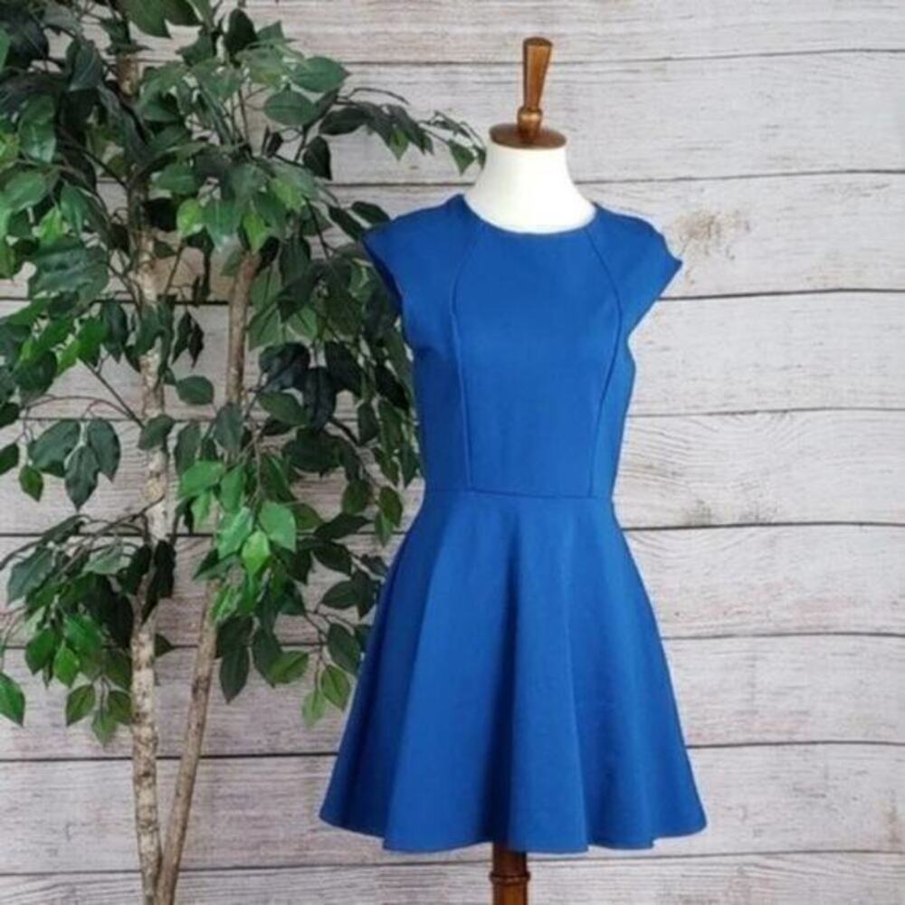5/$25 Urban Outfitters Blue Cut Out Detail Dress Size Medium